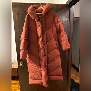 Size L Wilfred duvet coat